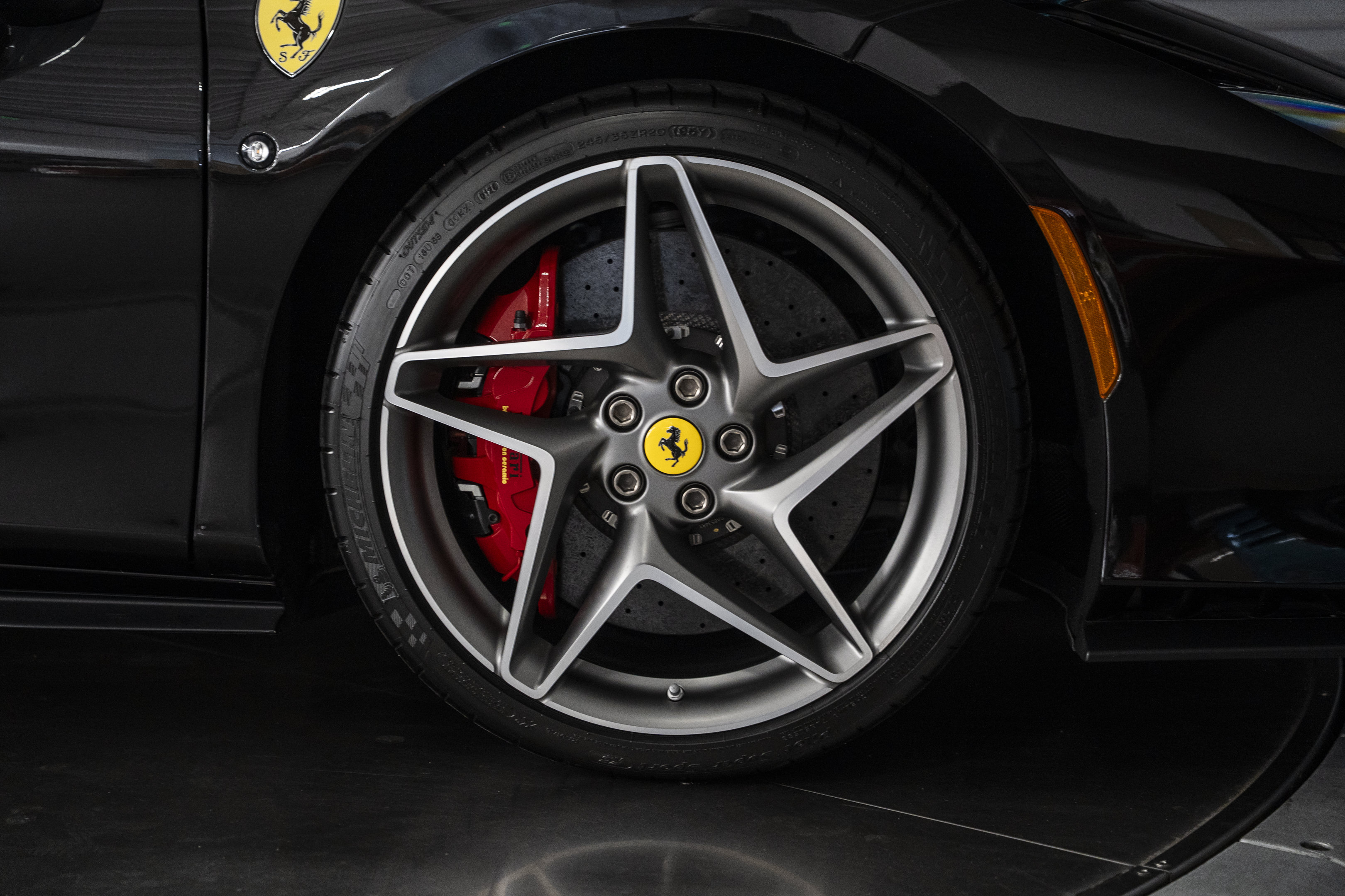 Used 2022 Ferrari F8 Tributo RWD image 23
