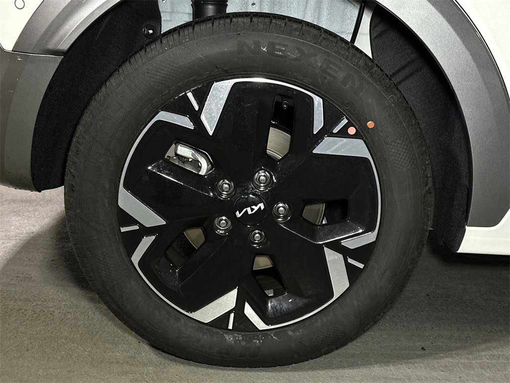 New 2025 Kia Niro Wave w/ Wave Preserve Package image 8