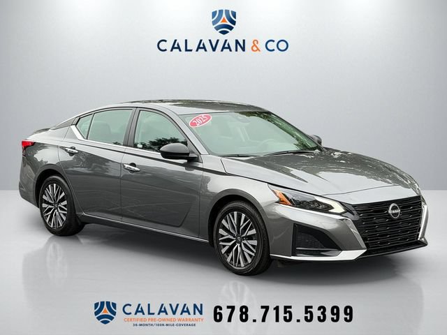 Used 2025 Nissan Altima 2.5 SV FWD image 1
