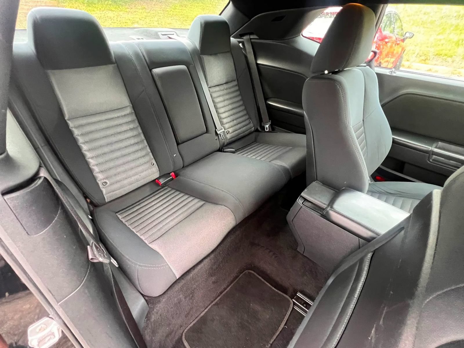 Used 2014 Dodge Challenger SXT RWD image 11