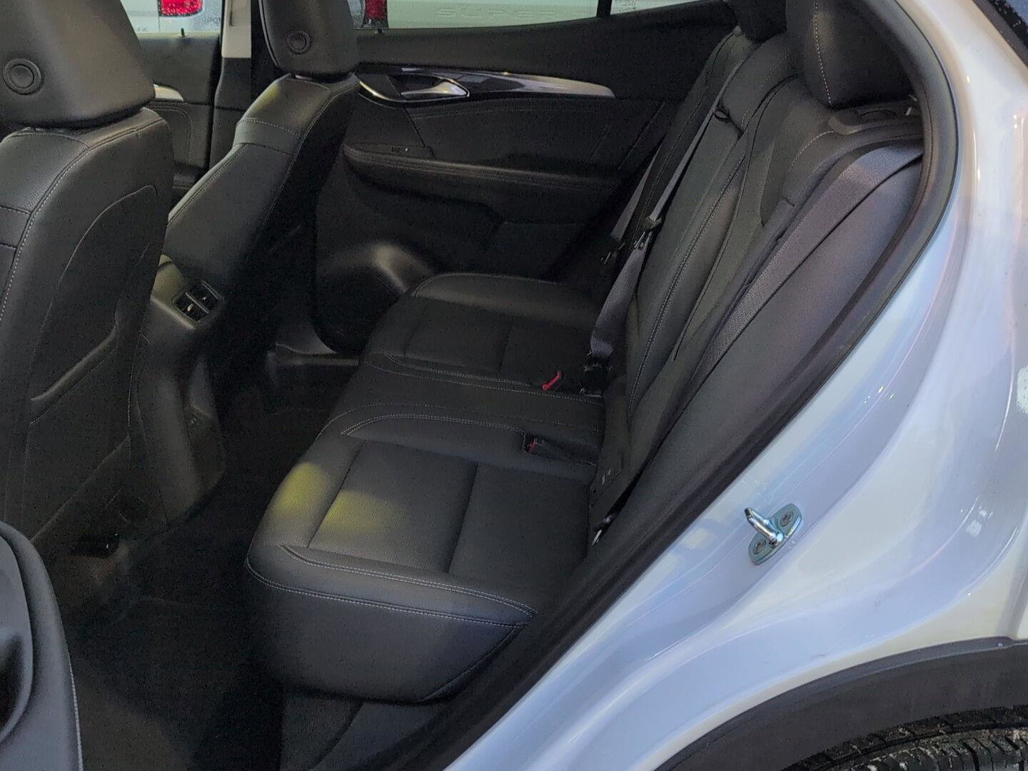 Used 2025 Buick Envision Preferred image 13