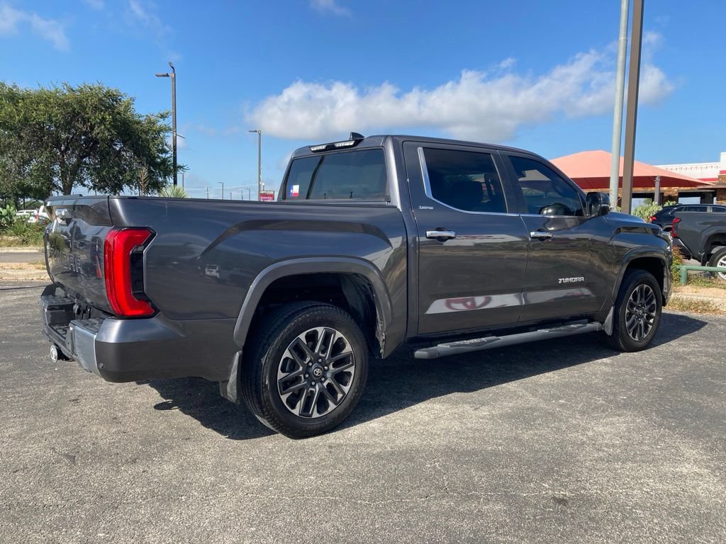 Used 2025 Toyota Tundra Limited AWD/4WD image 5