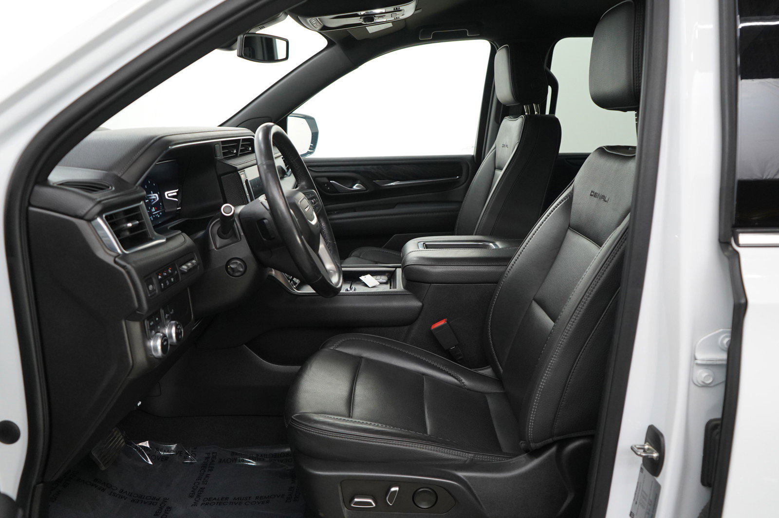 Used 2022 GMC Yukon XL Denali image 17