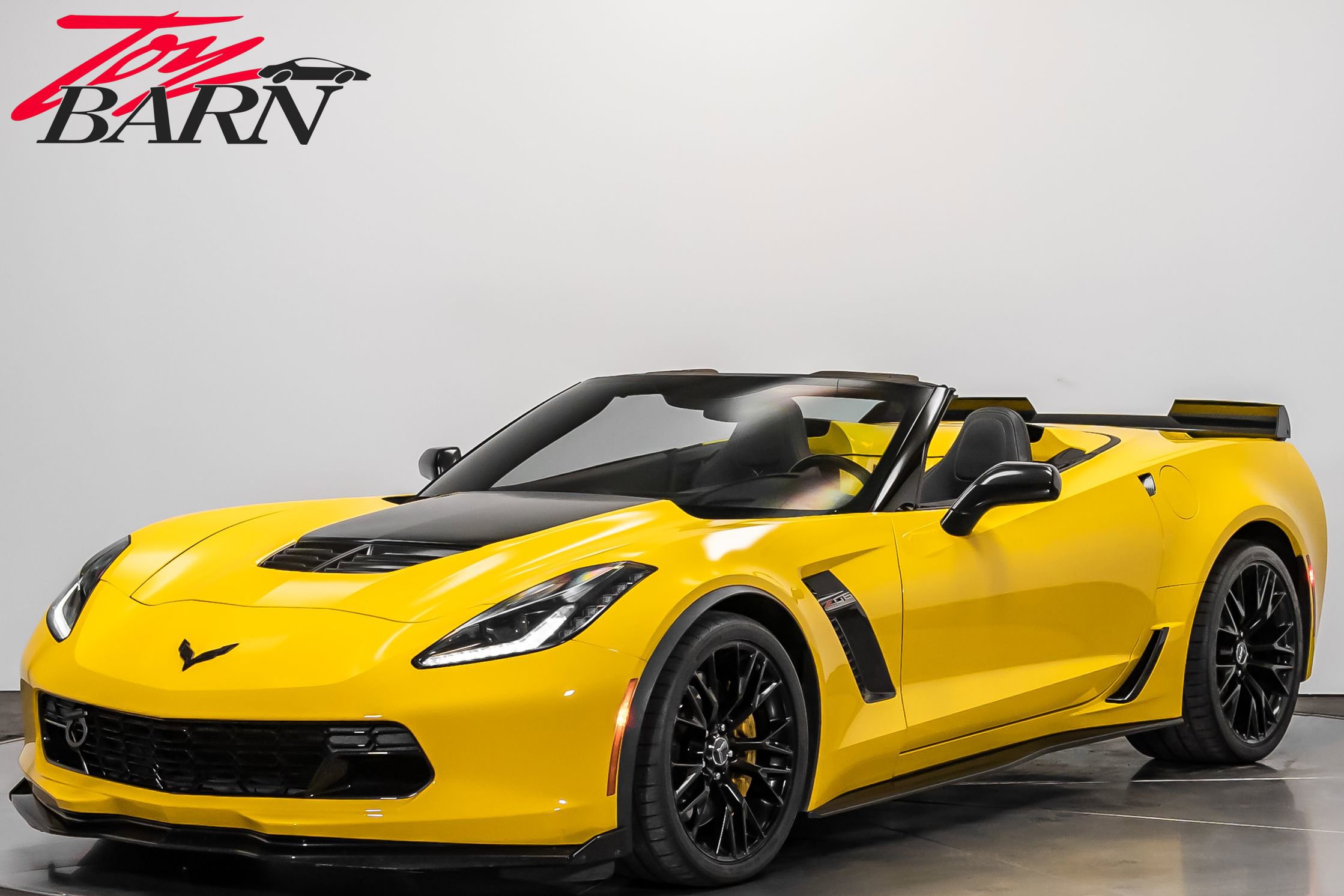 Used 2015 Chevrolet Corvette Z06 w/ 2LZ Preferred Equipment Group image 1