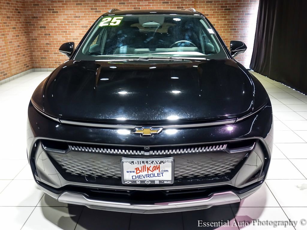 Used 2025 Chevrolet Equinox EV LT image 6