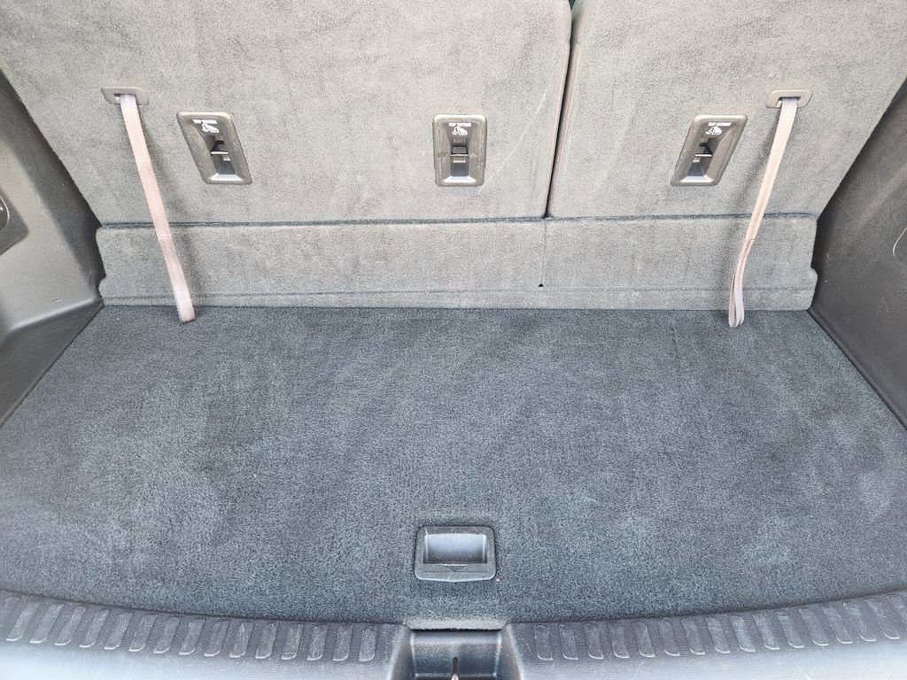 Used 2025 Chevrolet Traverse LT image 33