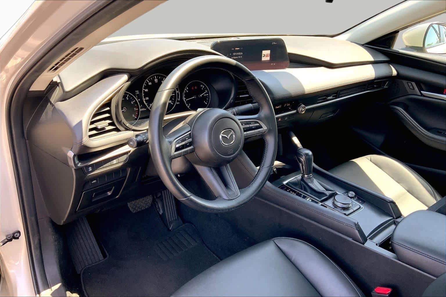 Used 2023 MAZDA MAZDA3 s FWD image 17