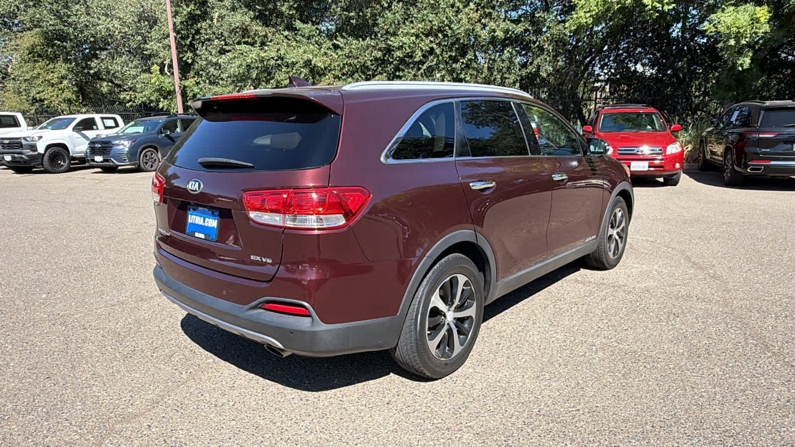 Used 2017 Kia Sorento EX w/ EX V6 Premium Package AWD/4WD image 5