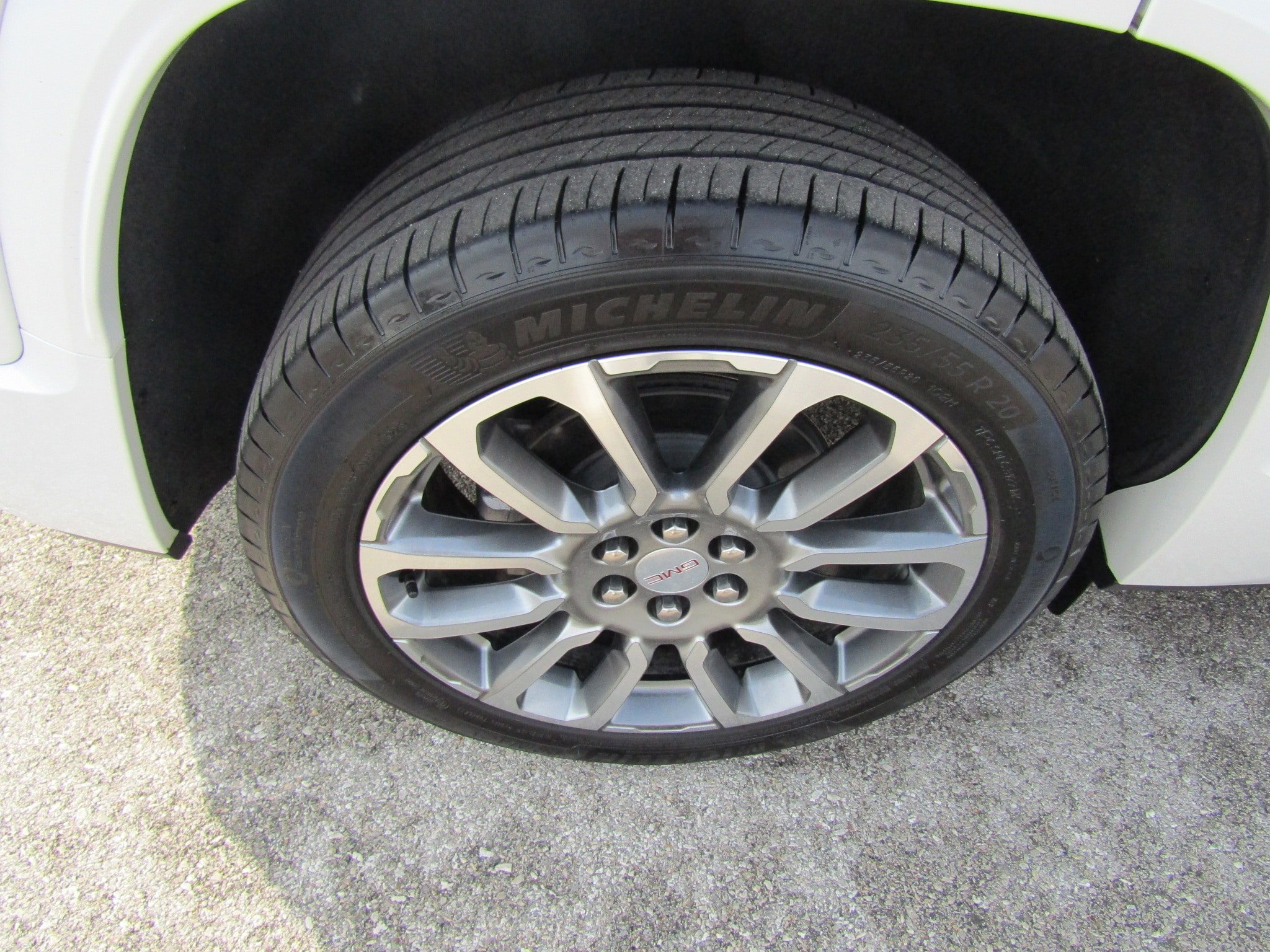 Used 2023 GMC Acadia Denali w/ Denali Ultimate Package image 12