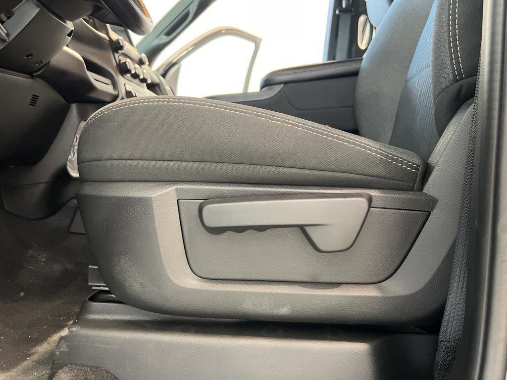 New 2024 RAM 3500 Tradesman w/ Chrome Appearance Group image 22