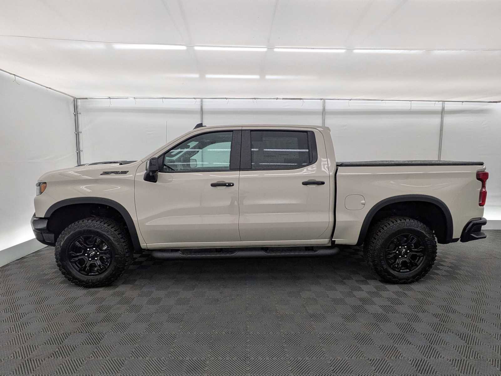 New 2026 Chevrolet Silverado 1500 ZR2 image 3