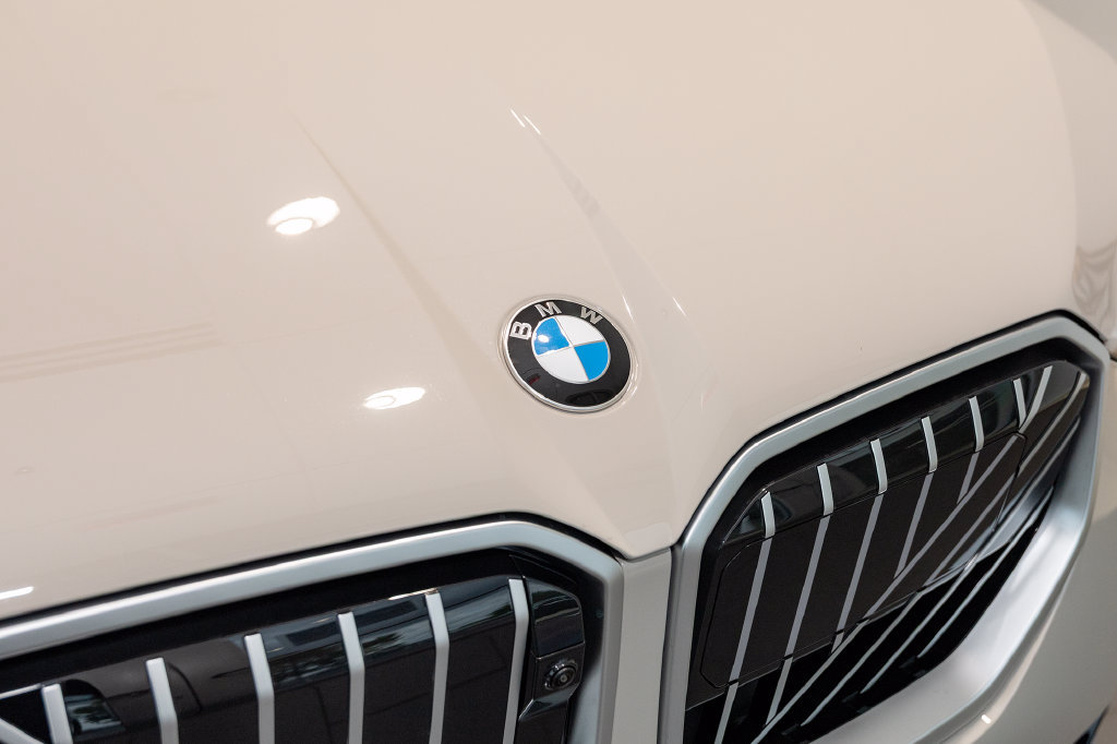 Used 2026 BMW X3 xDrive30i w/ Premium Package AWD/4WD image 16