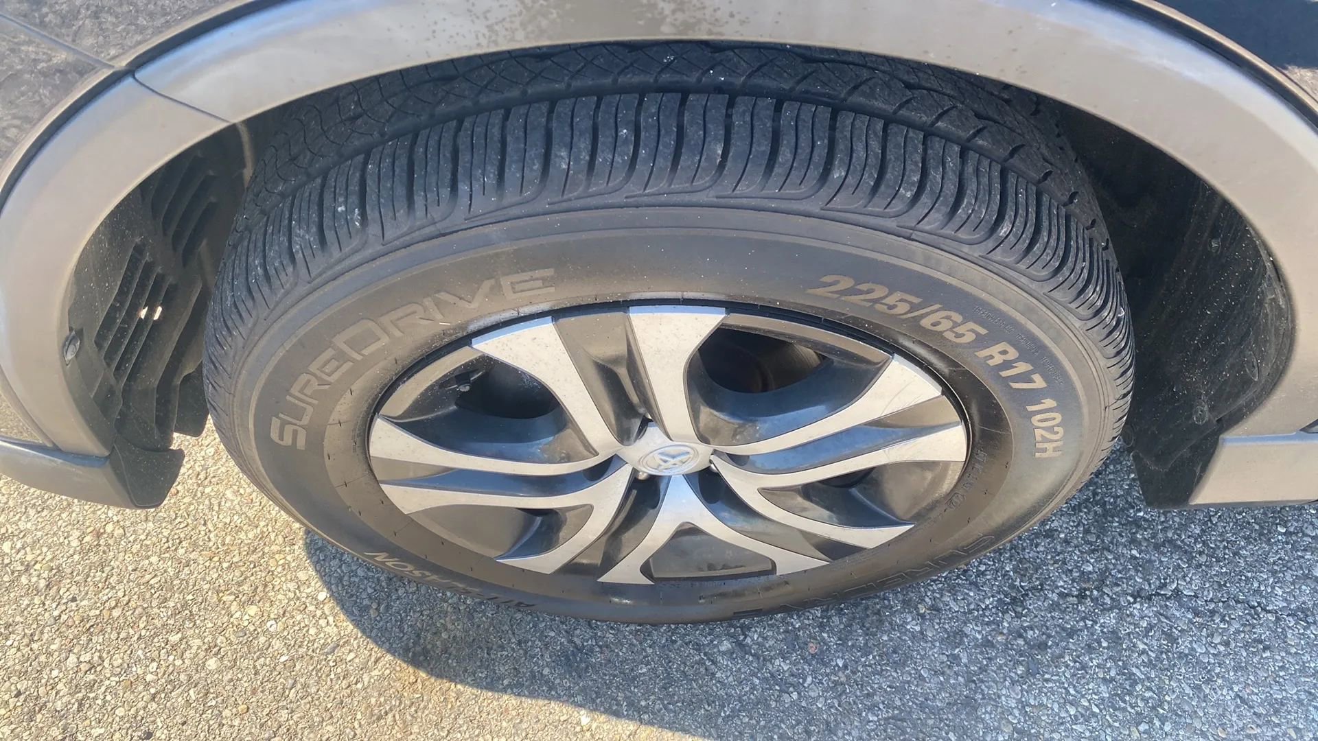 Used 2018 Toyota RAV4 LE w/ All Weather Liner Package image 20