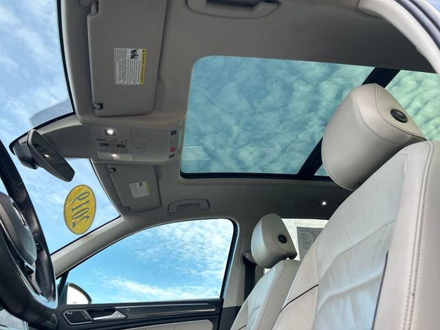 Used 2019 Volkswagen Tiguan SEL Premium image 31