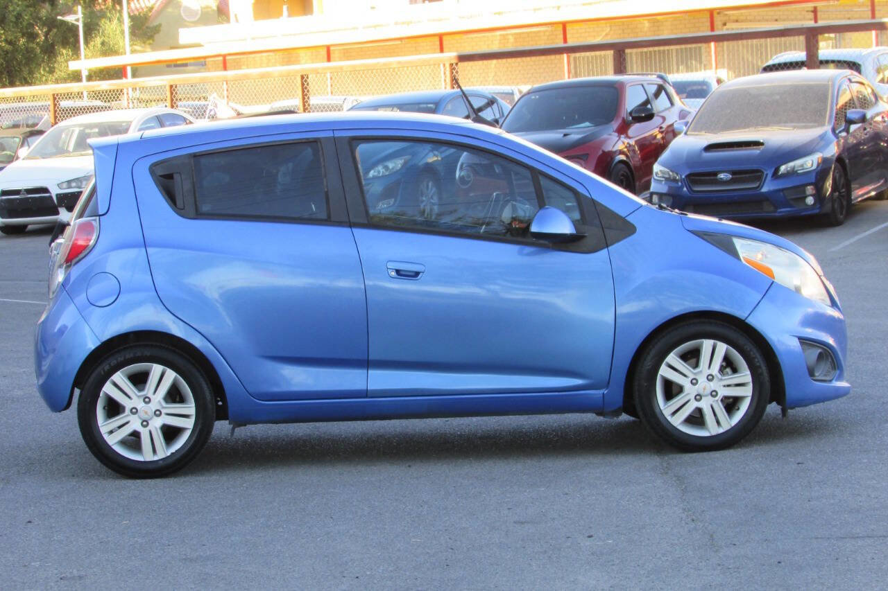 Used 2014 Chevrolet Spark LT image 9