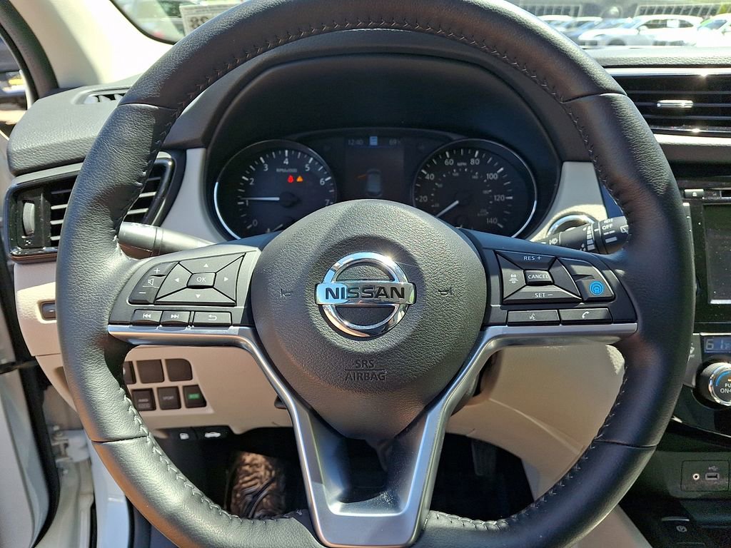 Used 2022 Nissan Rogue Sport SL AWD/4WD image 20