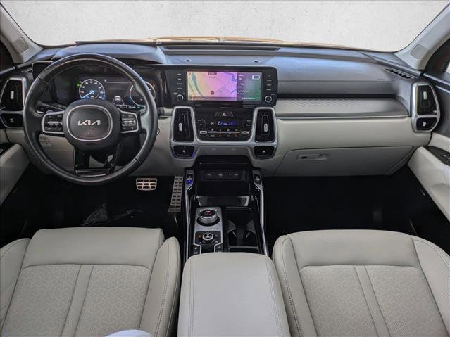 Used 2022 Kia Sorento SX Prestige w/ Panoramic Sunroof Package image 17