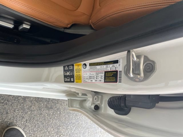 Used 2023 BMW 330i xDrive Sedan w/ Driving Assistance Package AWD/4WD image 16