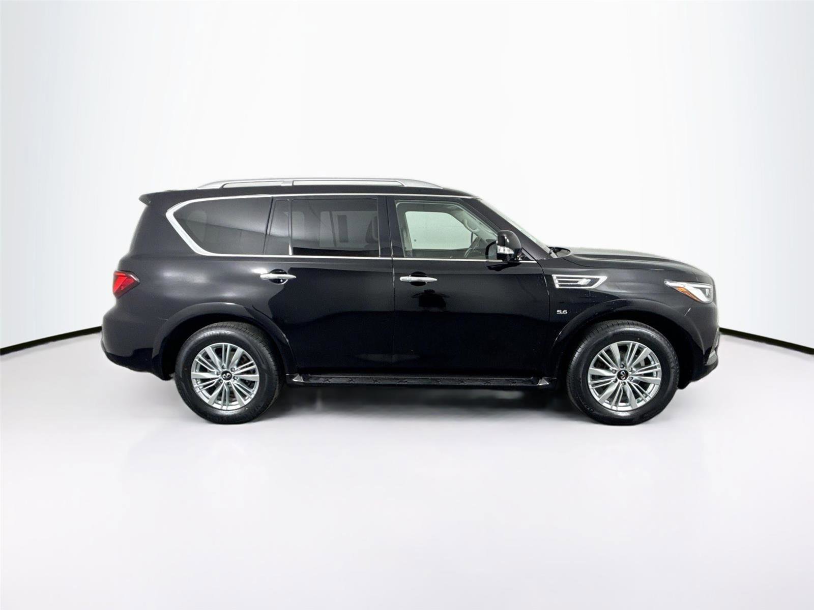 Used 2019 INFINITI QX80 Luxe image 11