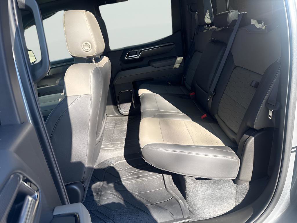 Used 2024 Chevrolet Silverado 1500 ZR2 AWD/4WD image 18