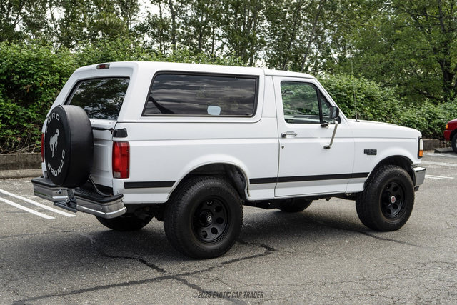 Used 1992 Ford Bronco Custom AWD/4WD image 8