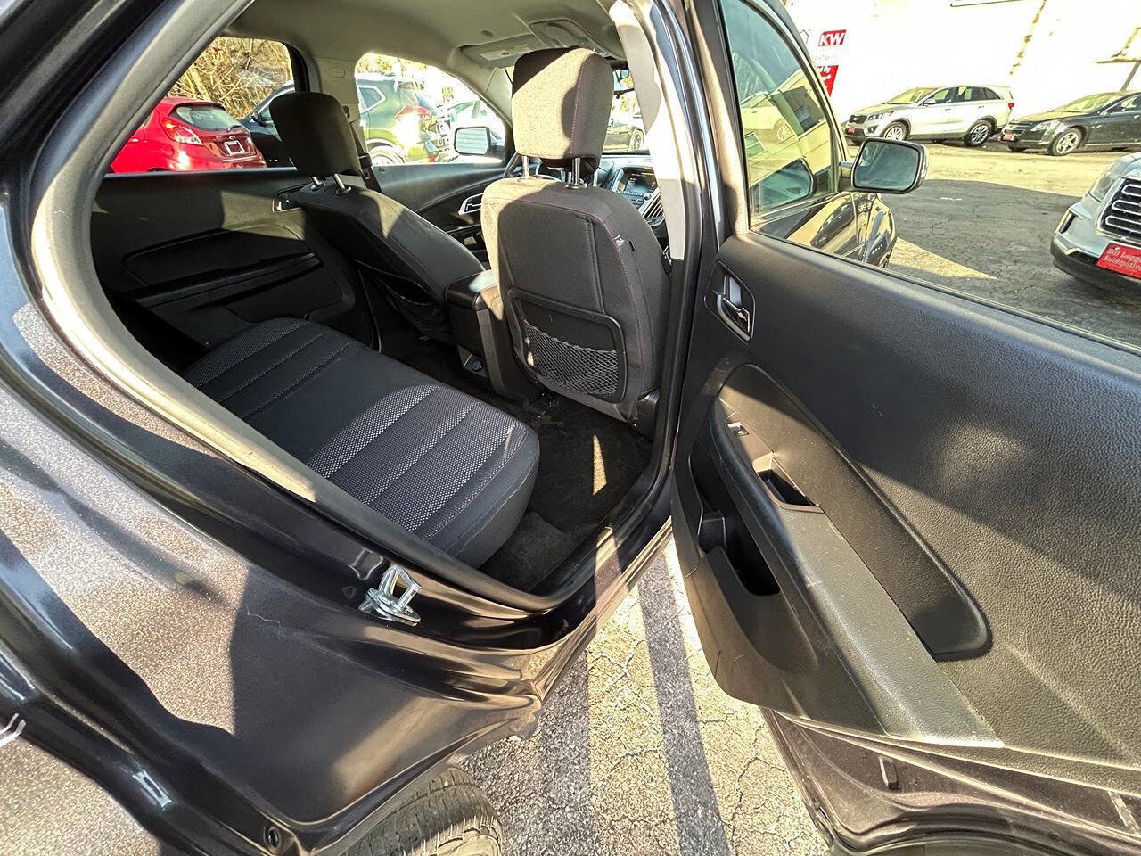 Used 2015 Chevrolet Equinox LT image 6