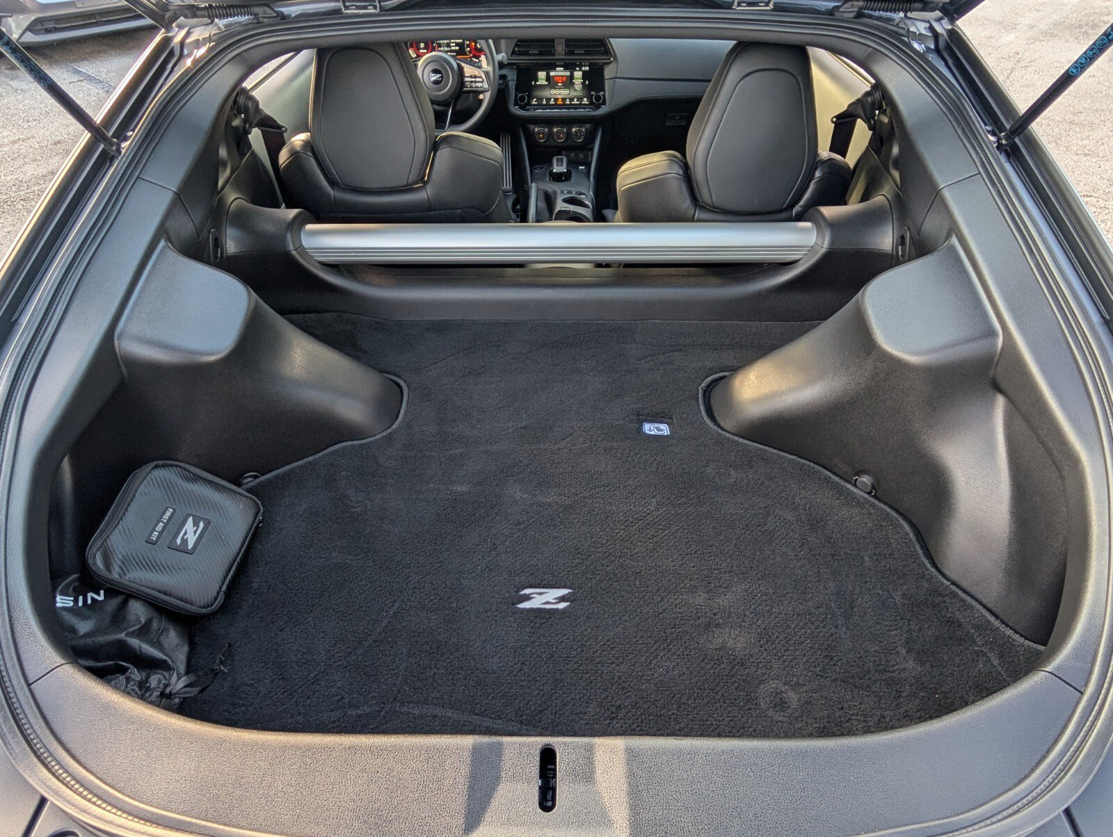 Certified 2025 Nissan Z Performance w/ Floor Mat Package RWD image 11
