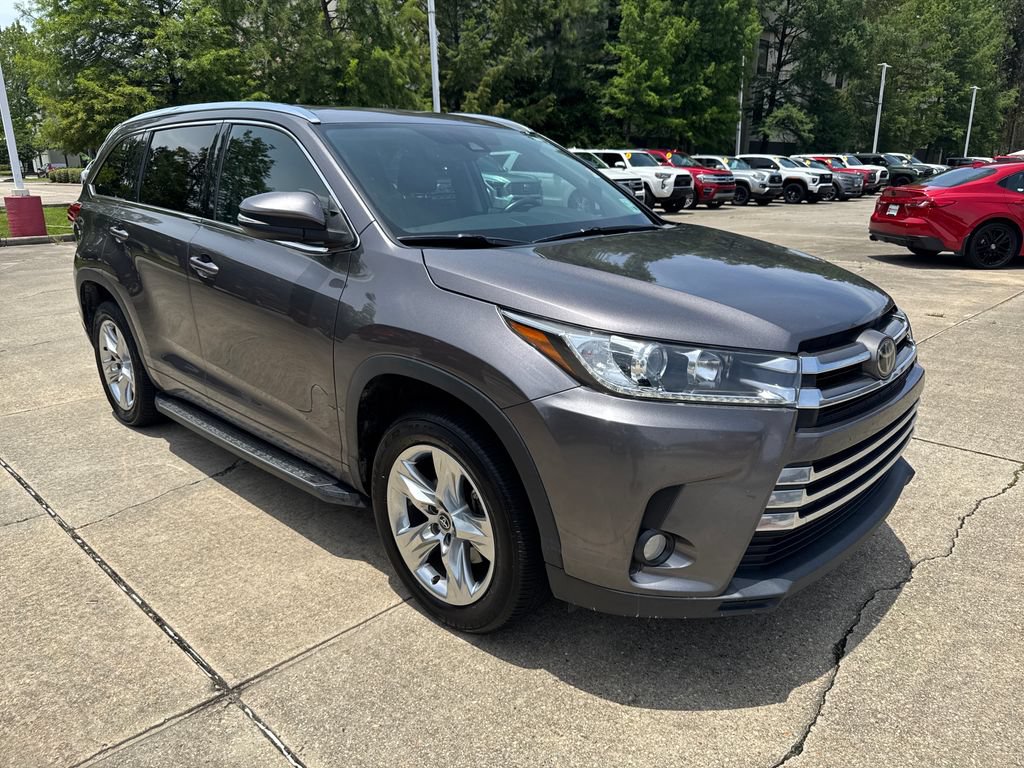 Used 2018 Toyota Highlander Limited FWD image 9