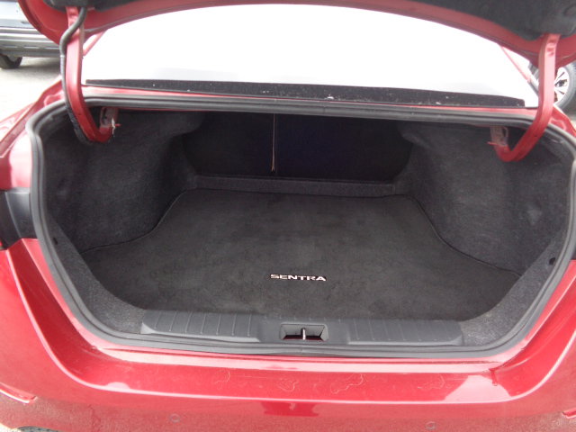 Used 2020 Nissan Sentra SV w/ SV Premium Package image 8