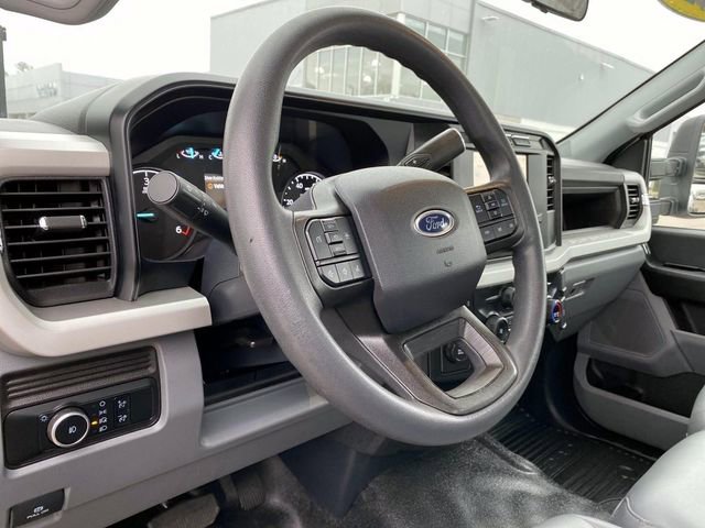 Used 2024 Ford F350 XL w/ XL Chrome Package image 11