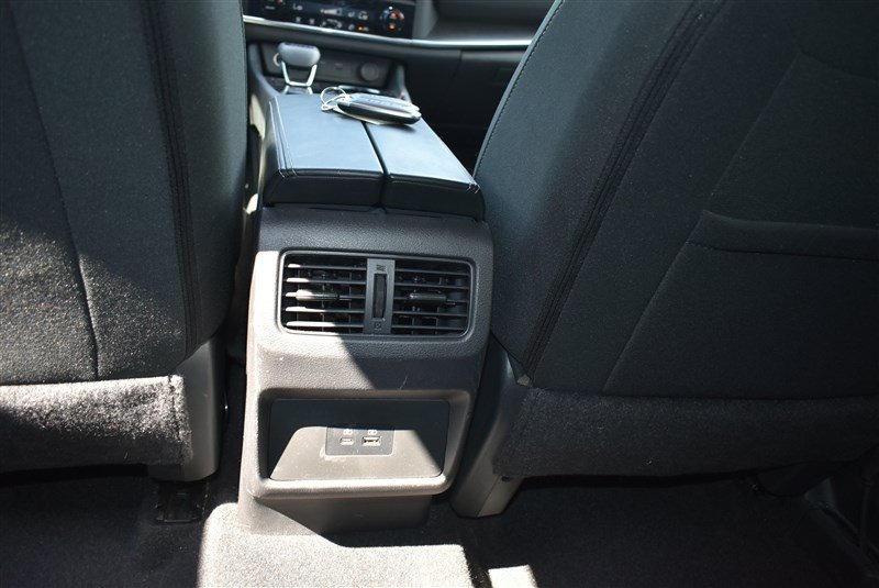 Used 2023 Nissan Rogue SV AWD/4WD image 22