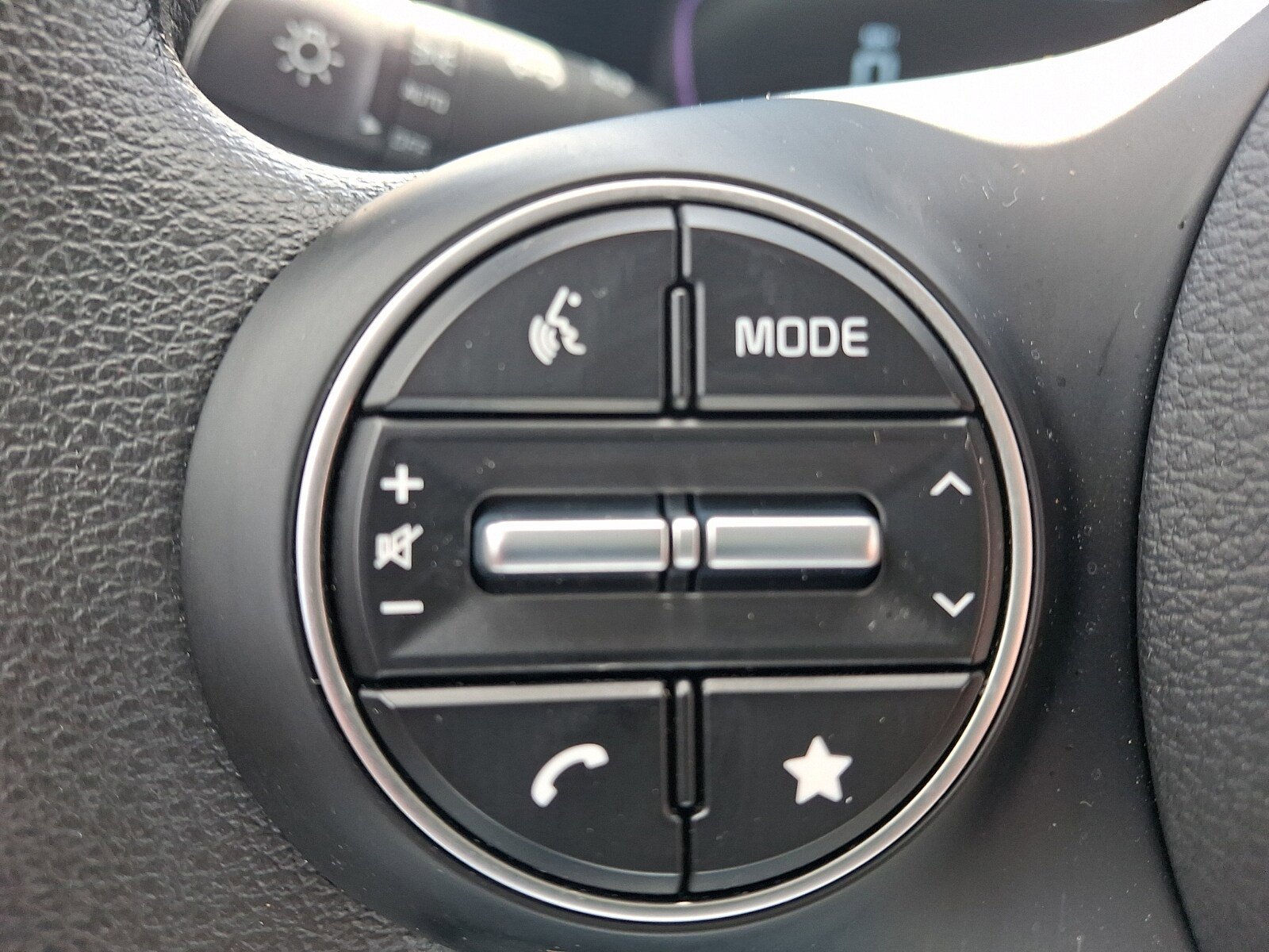 Used 2025 Kia Soul LX image 20