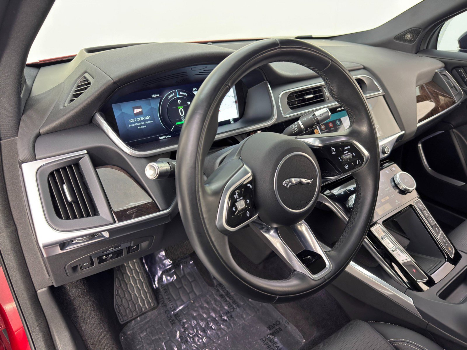 Used 2022 Jaguar I-PACE HSE image 13