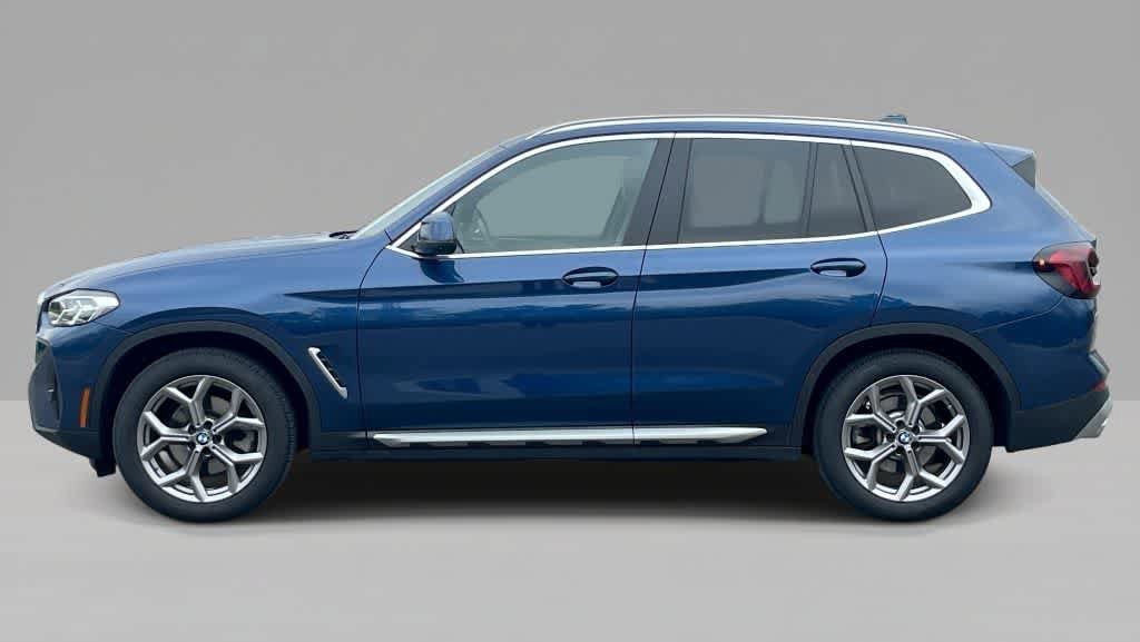 Used 2023 BMW X3 xDrive30i w/ Premium Package AWD/4WD image 2