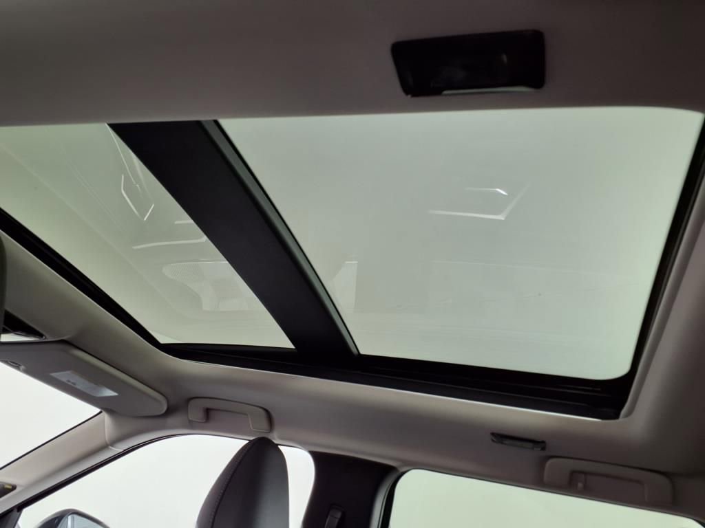 Used 2025 Mitsubishi Outlander SE FWD image 14