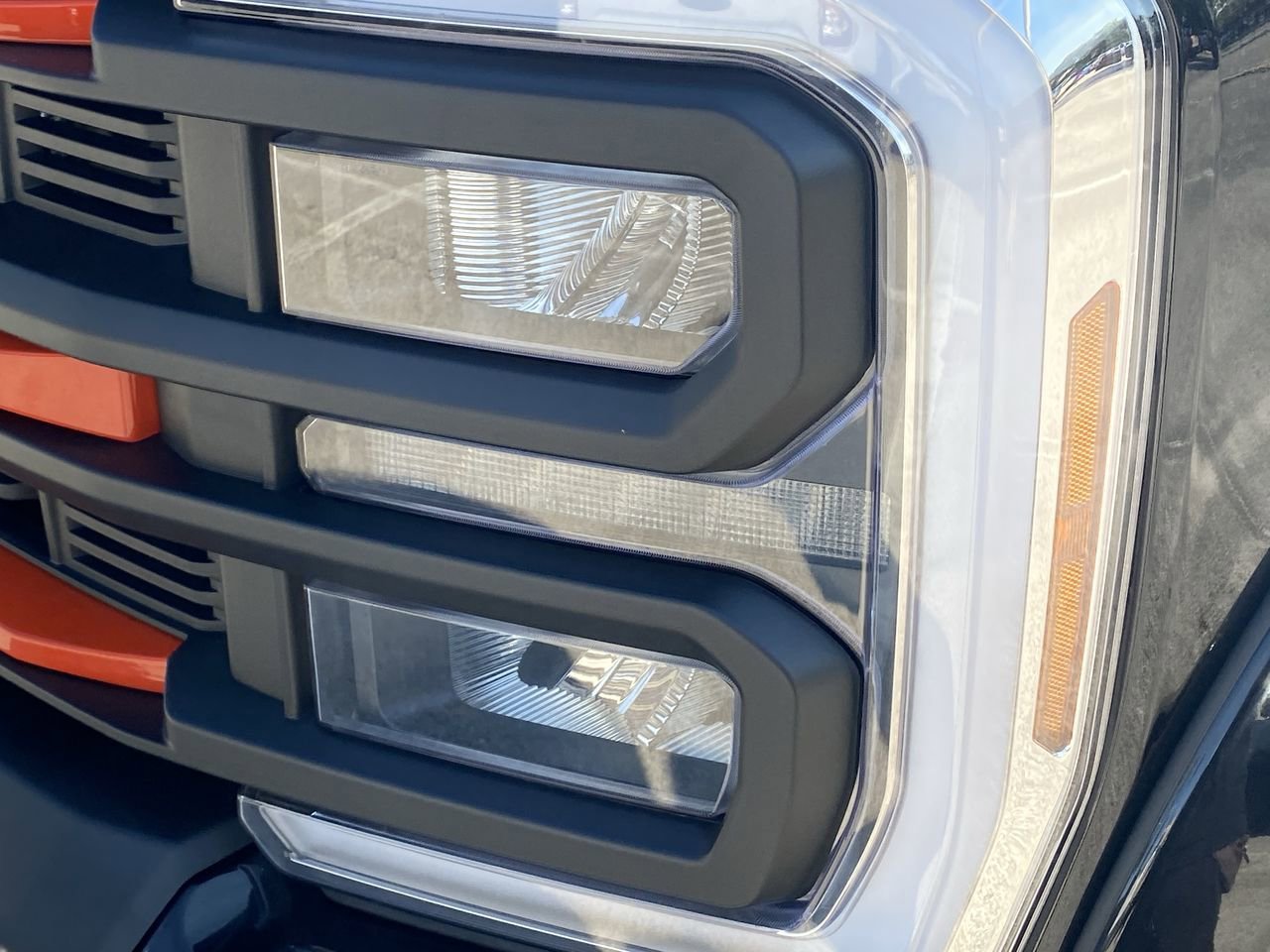 New 2026 Ford F250 Lariat w/ Black Appearance Package image 6