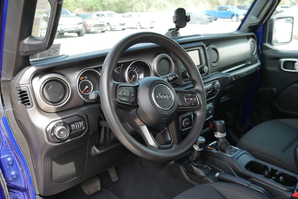 Used 2020 Jeep Wrangler Sport image 10
