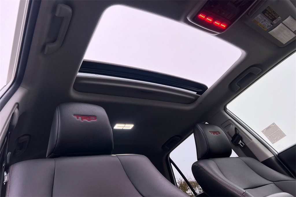 Used 2021 Toyota 4Runner Venture w/ Moonroof Package image 19