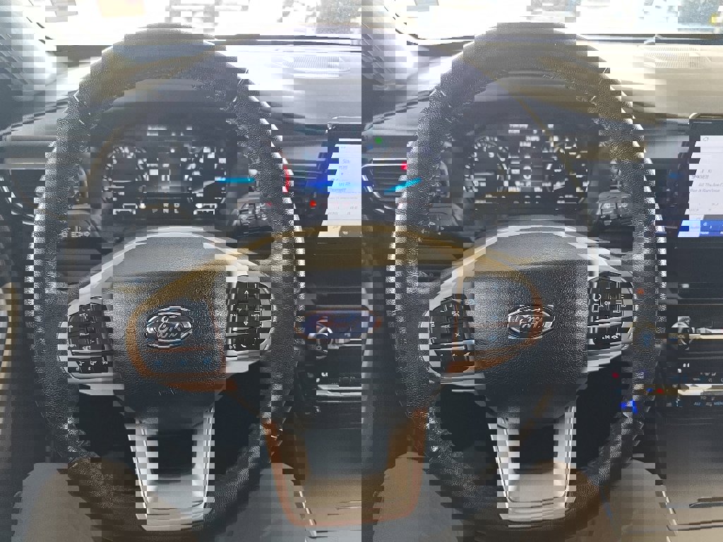 Used 2021 Ford Explorer Limited w/ Equipment Group 301A image 19