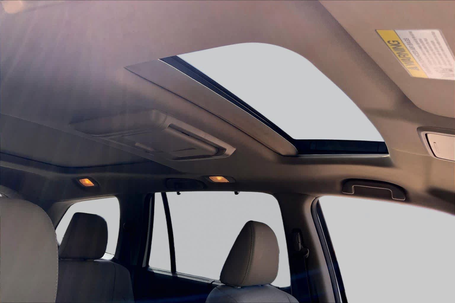Used 2016 Honda Pilot Elite image 14
