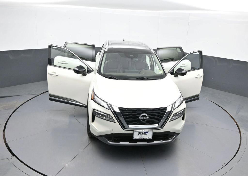 Used 2023 Nissan Rogue SL w/ SL Premium Package image 46