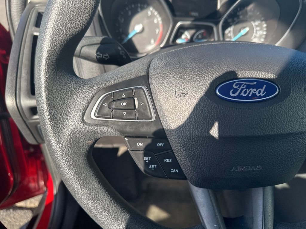 Used 2015 Ford Focus SE image 12