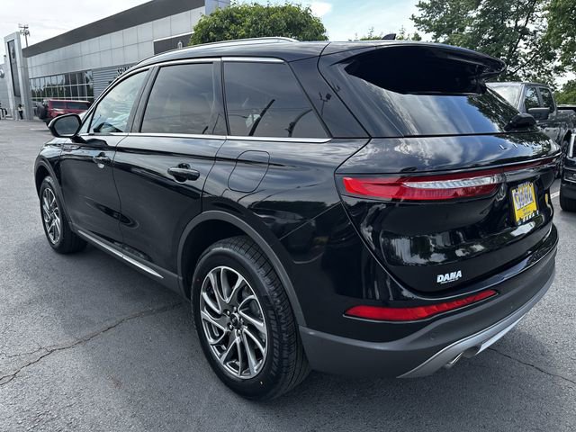 Certified 2022 Lincoln Corsair AWD w/ Equipment Group 101A image 7