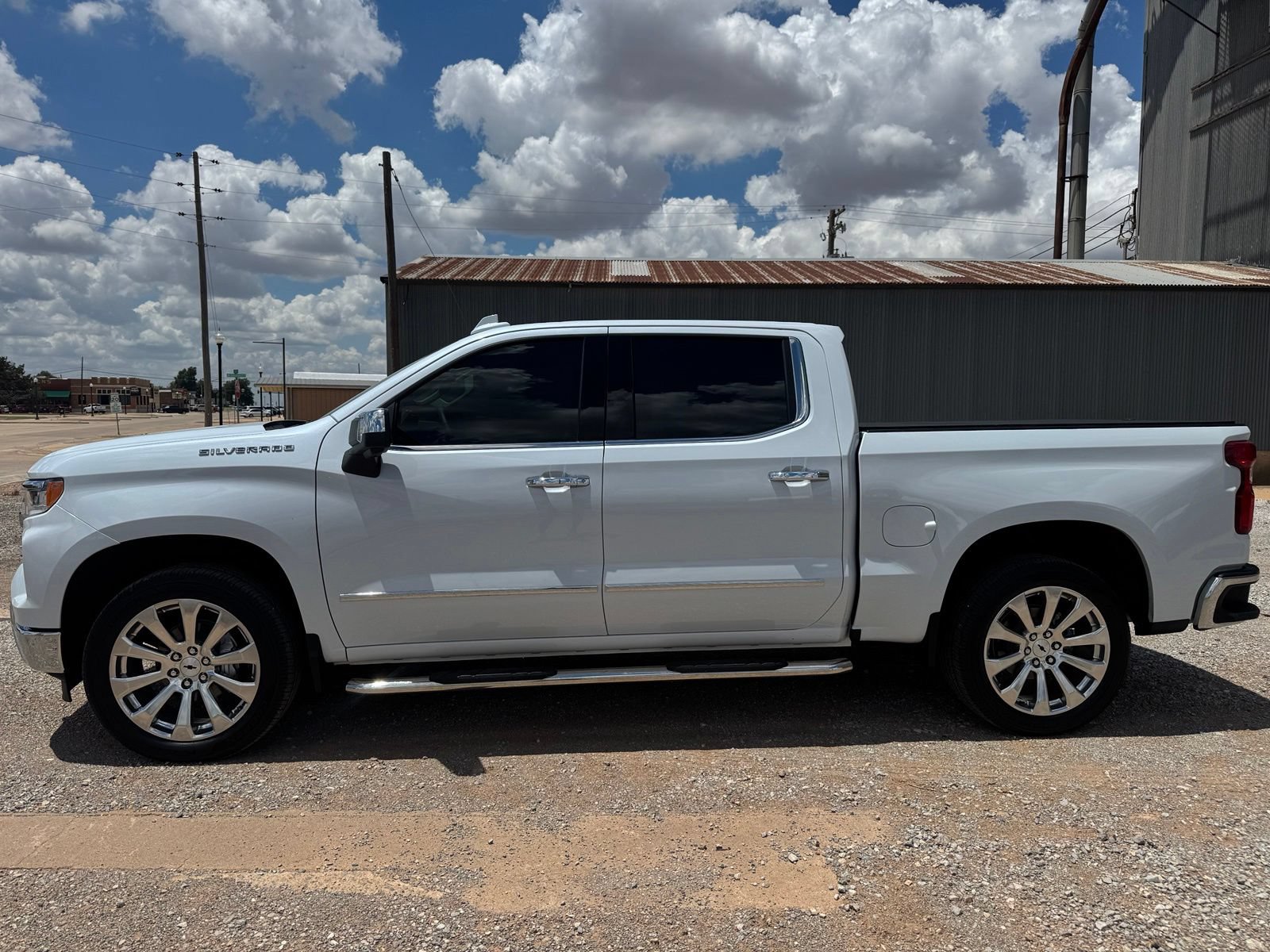 Used 2026 Chevrolet Silverado 1500 LTZ w/ Technology Package AWD/4WD image 2