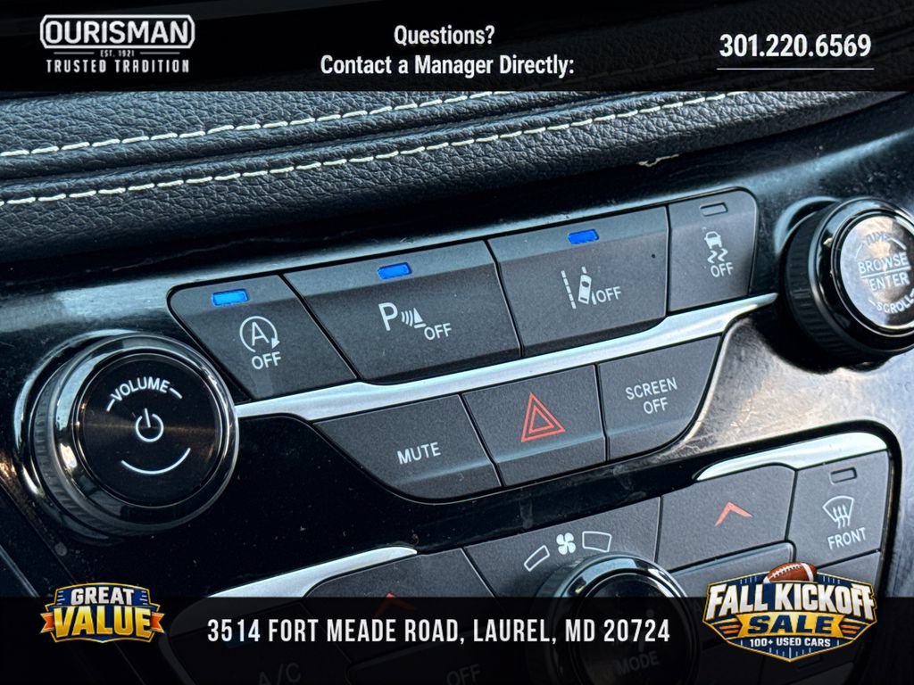 Used 2025 Chrysler Pacifica Limited FWD image 31