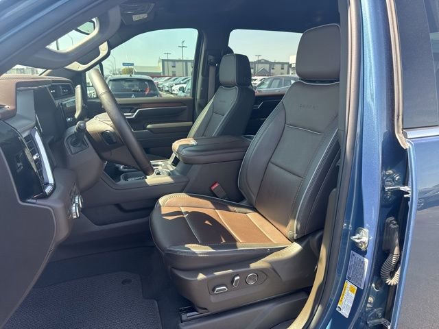 Used 2025 GMC Sierra 2500 Denali image 16