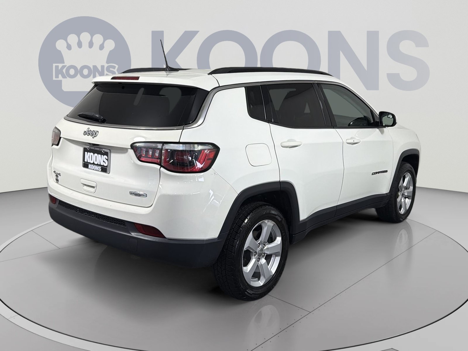 Used 2018 Jeep Compass Latitude w/ Popular Equipment Group AWD/4WD image 7