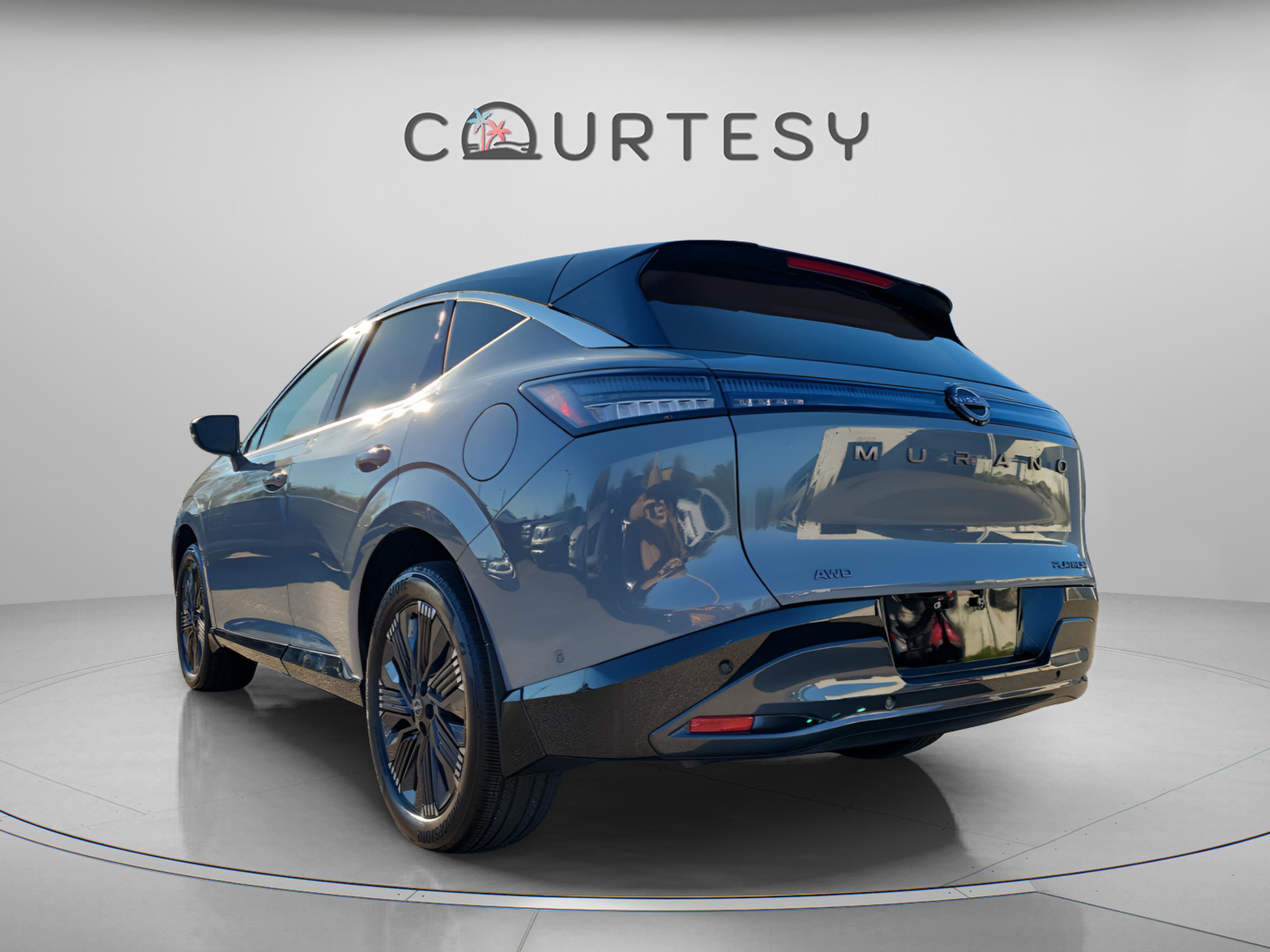 Certified 2025 Nissan Murano Platinum w/ Cargo Package image 9