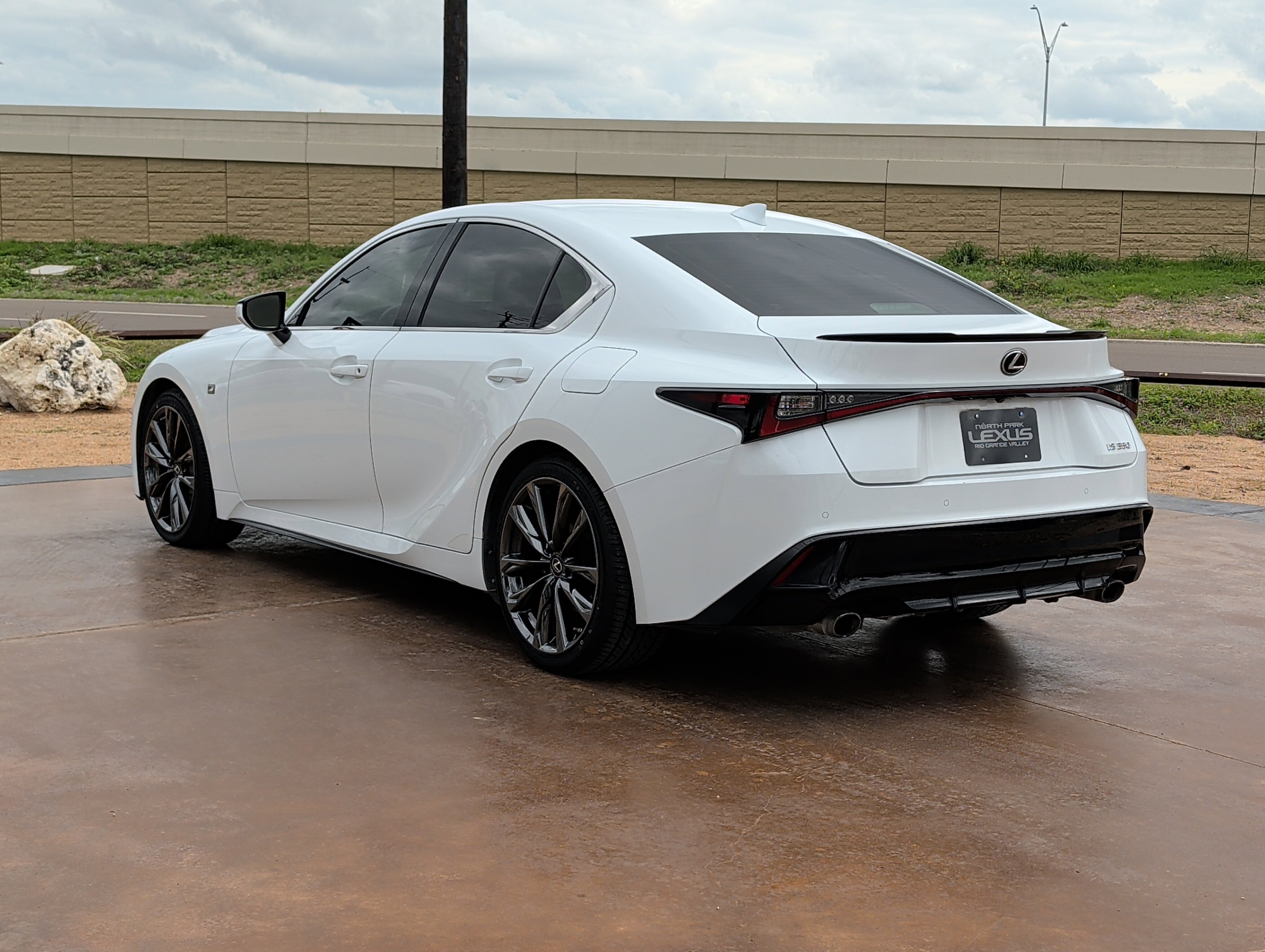 Used 2022 Lexus IS 350 F Sport w/ Accessory Package RWD image 4