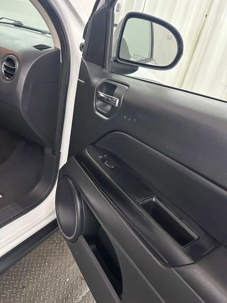 Used 2016 Jeep Compass Sport w/ Power Value Group image 29